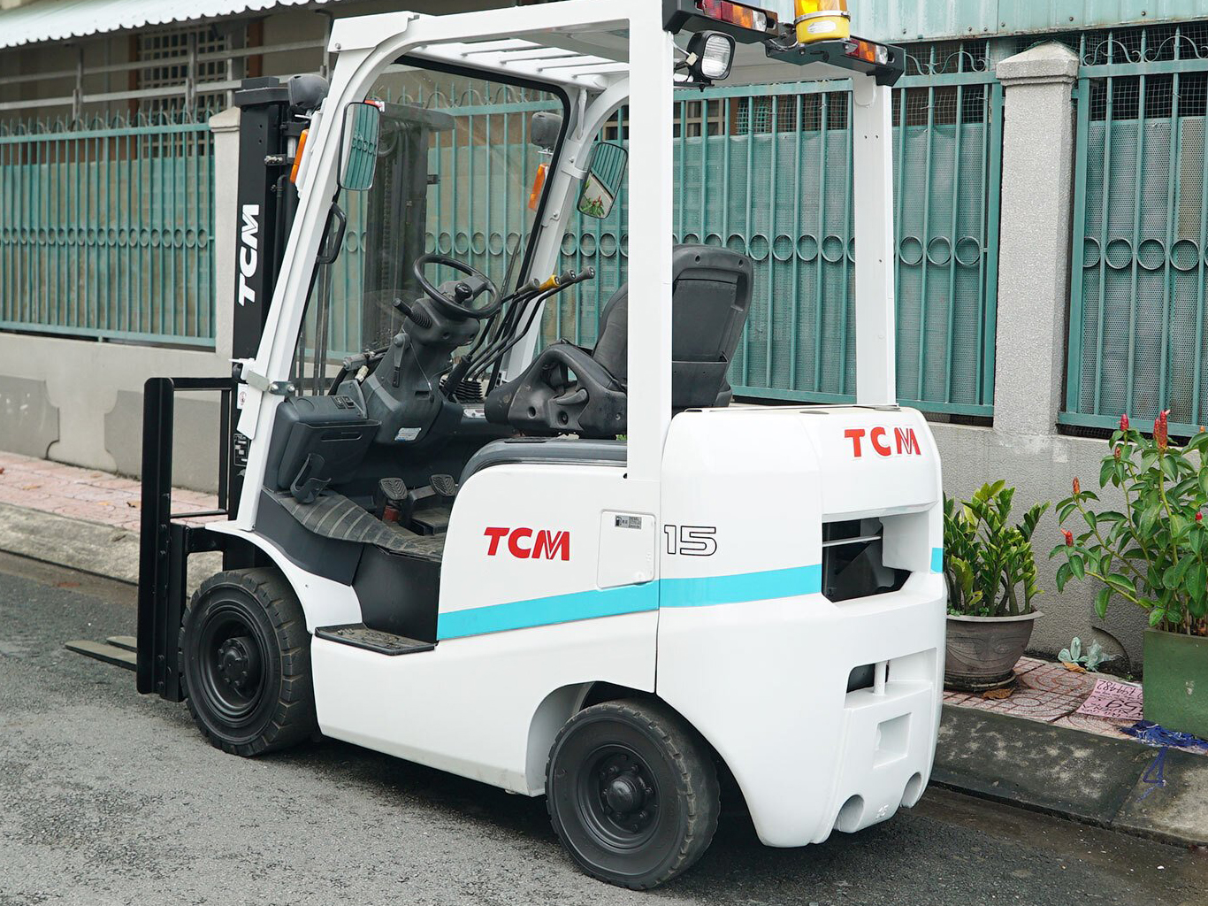 Xe nâng dầu TCM 1.5 tấn