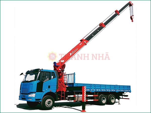 UNIC – Thương Hiệu Nổi Tiếng Thế Giới Về Cần Cẩu Gắn Trên Xe tải 8