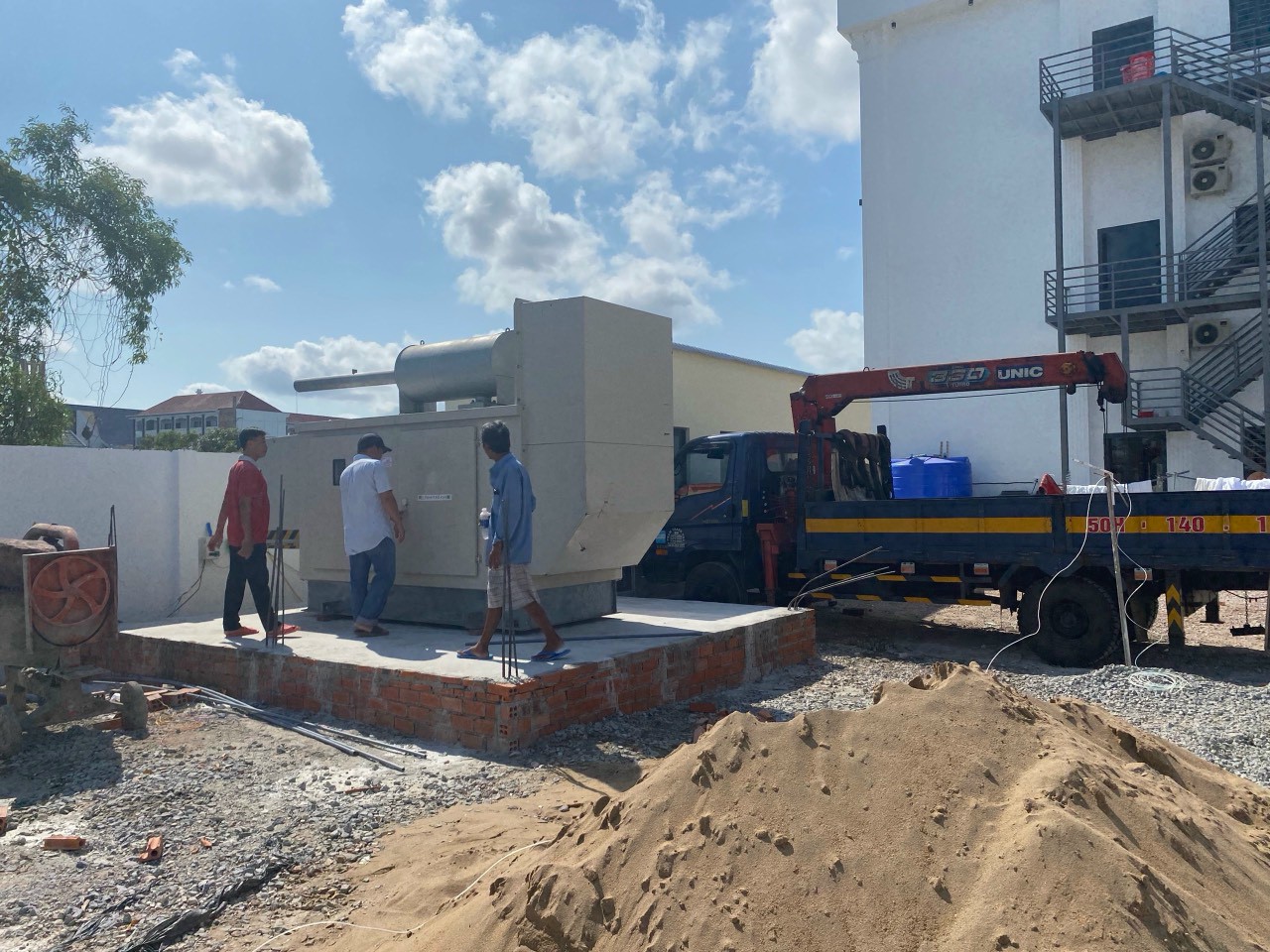 Nâng Cẩu Thanh Nhã đối tác chiến lược toàn diện của Khách hàng khi có nhu cầu vận tải - vận chuyển