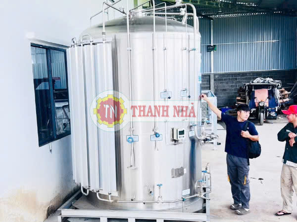 Dịch vụ cho thuê xe cẩu vận chuyển bồn Thanh Nhã