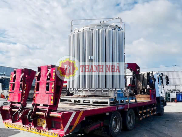 Thanh Nhã nhận vận chuyển bồn chứa lớn tại Cà Mau
