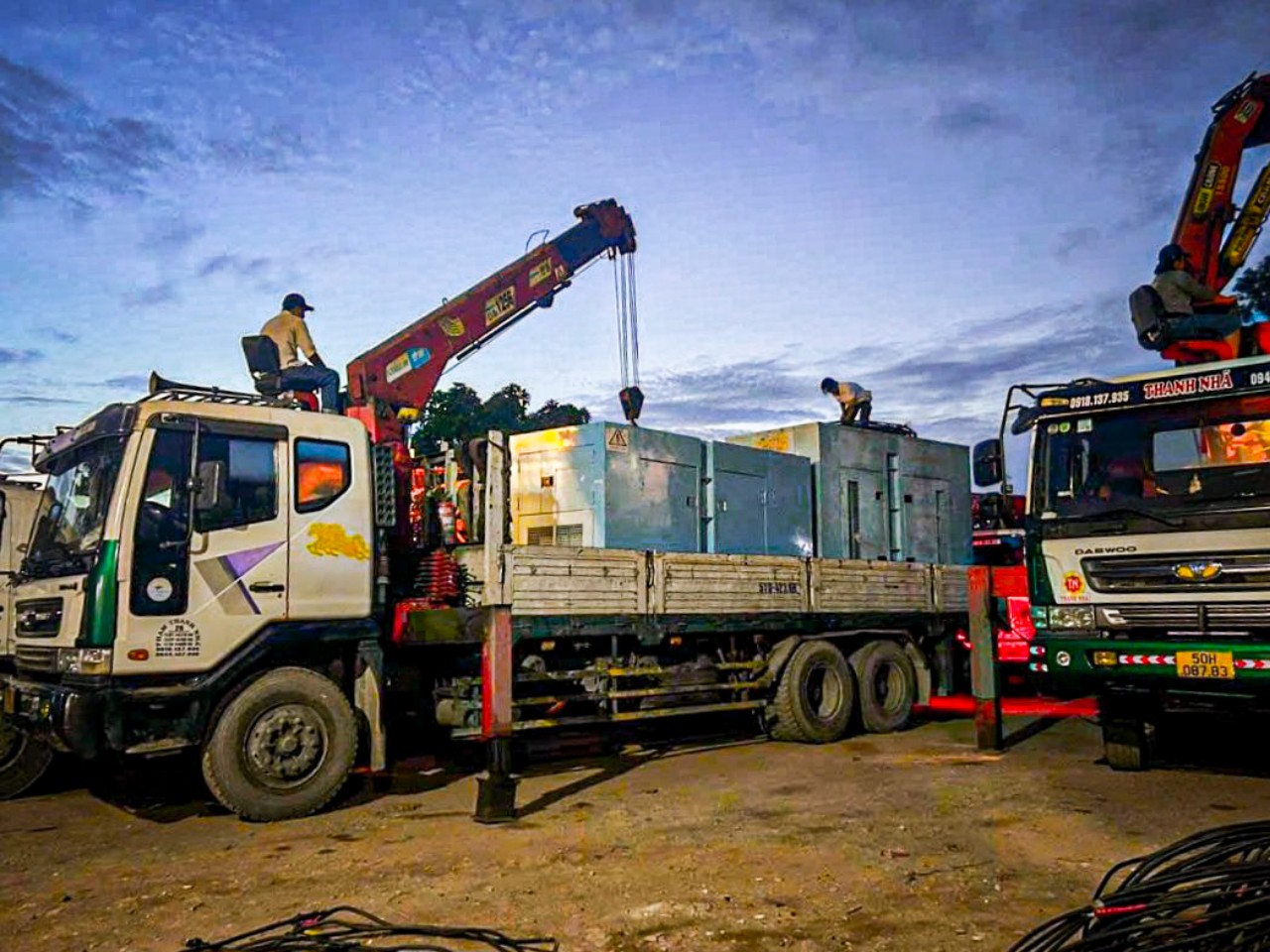 Dịch vụ cho thuê xe cẩu vận chuyển hàng cồng kềnh tại TPHCM và các tỉnh lân cận