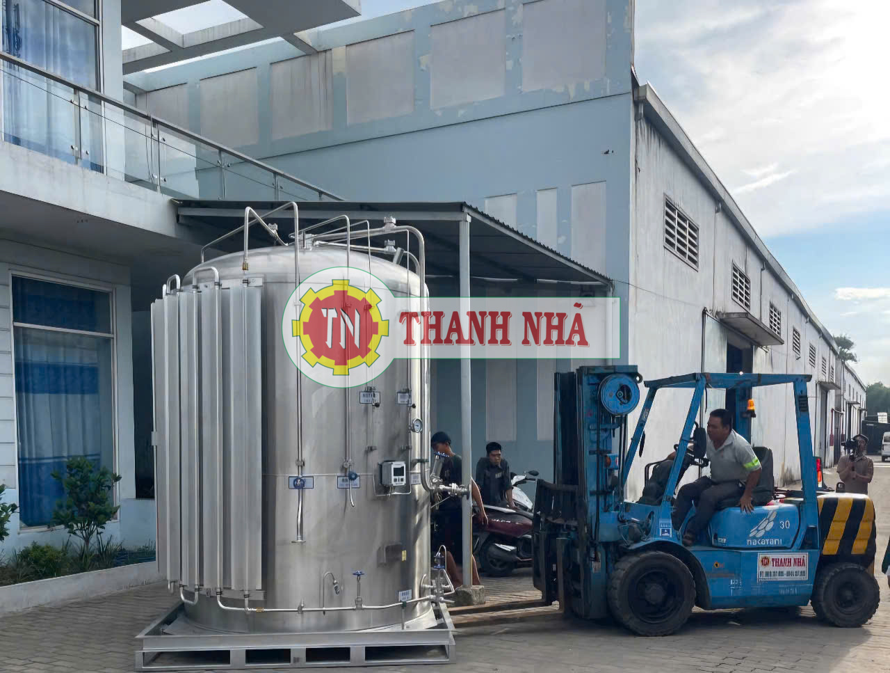 Dịch vụ vận chuyển bình chứa khí công nghiệp khu vực TP.HCM Dịch vụ vận chuyển bình chứa khí công nghiệp khu vực TP.HCM